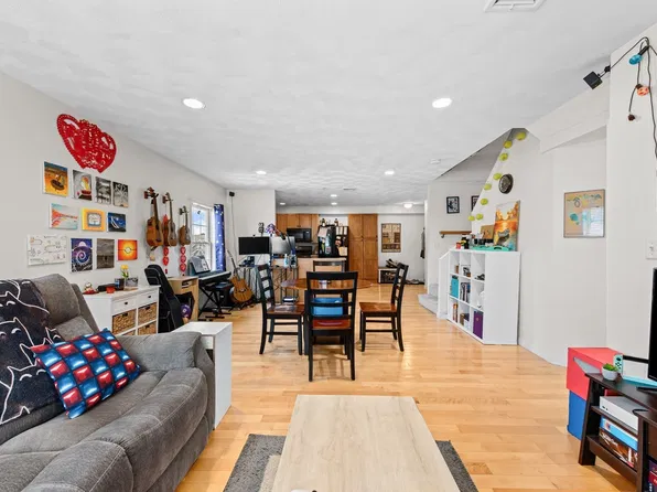 25 James St Unit 7, Malden, MA 02148