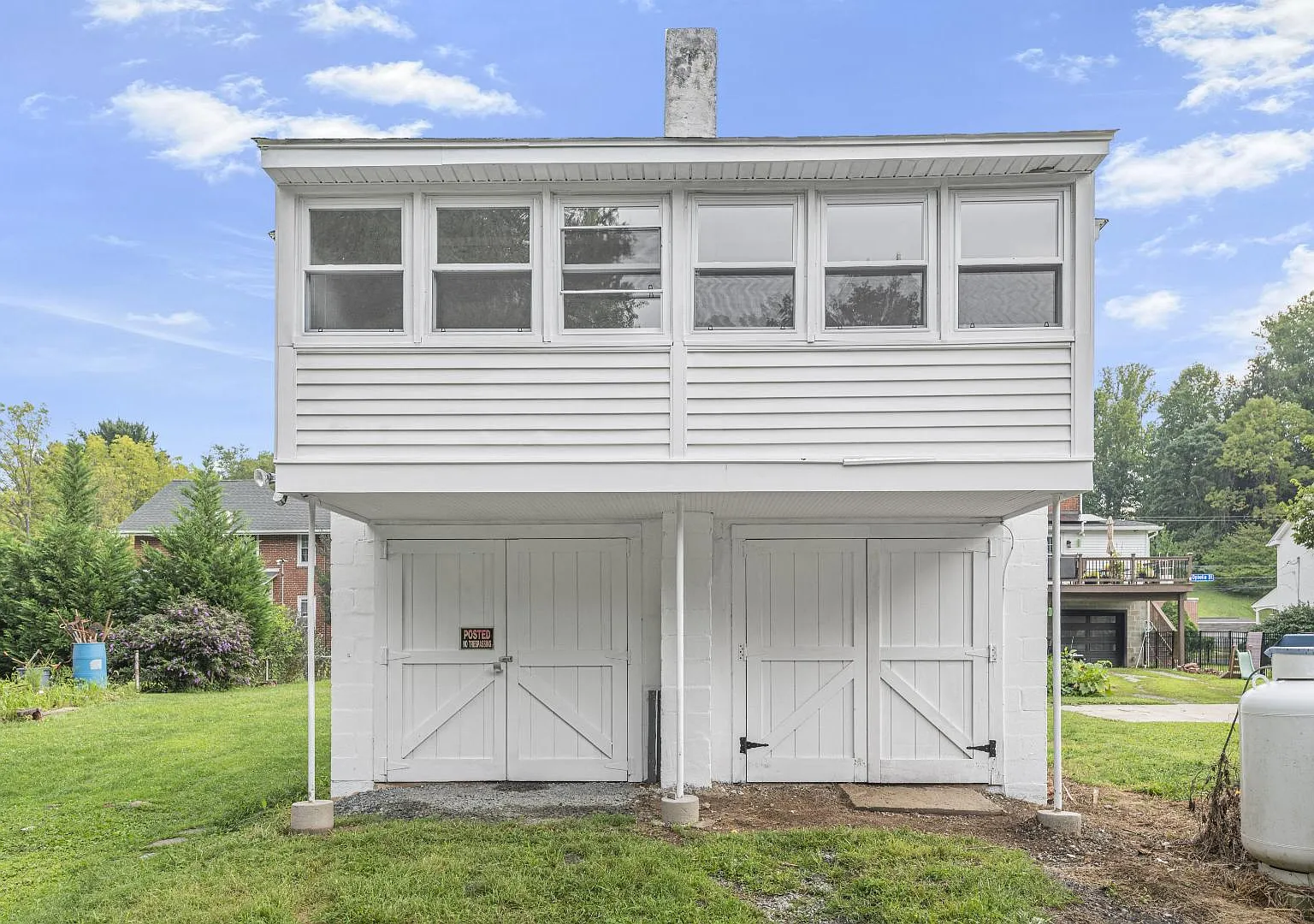 176 Walnut St - 176 Walnut Rear Unit — Photo 2