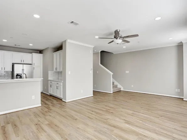 3001 Murworth Dr Unit 404, Houston, TX 77025