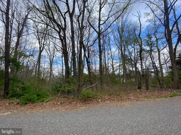 7007 Charles Pl, Millville, NJ 08332