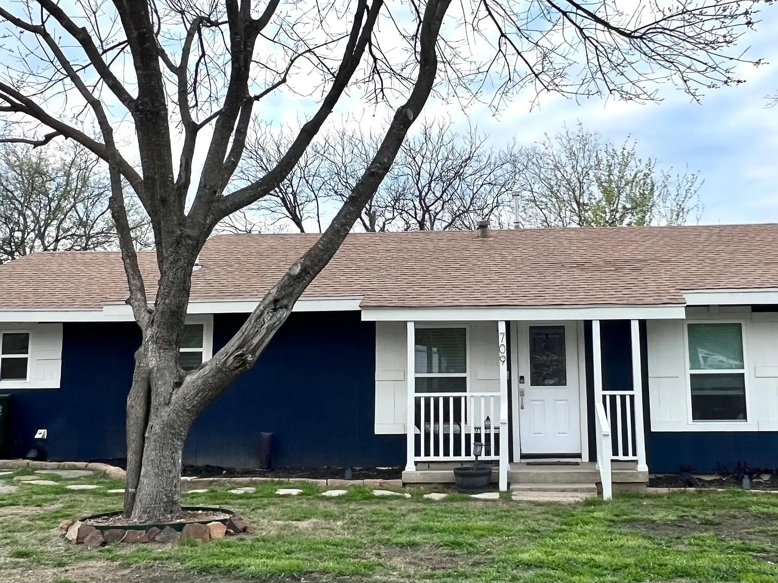709 Glen Rhea Dr — Photo 2