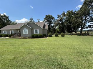 999 Sherrill Rd, Decherd, TN 37324