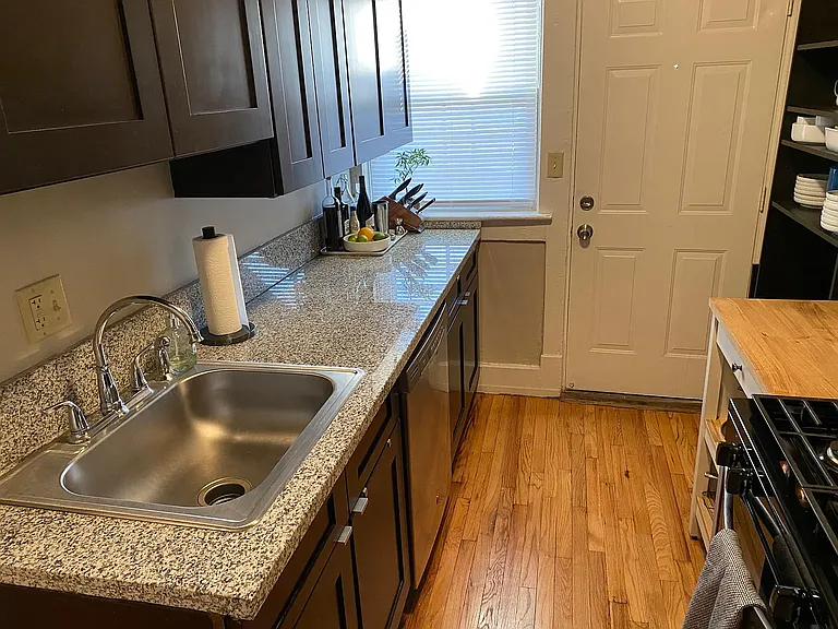 509 E 27th Ter #1E — Photo 11