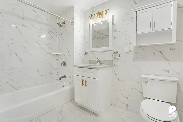 Rented by REZI | media 30