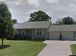 1225 Estes Ave, Yellville, AR 72687