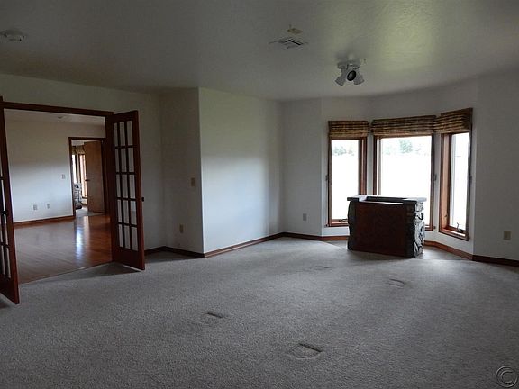4th image of 5444 Haugan Dr