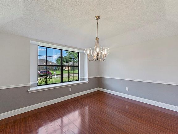 2nd image of 2526 Creighton Dr