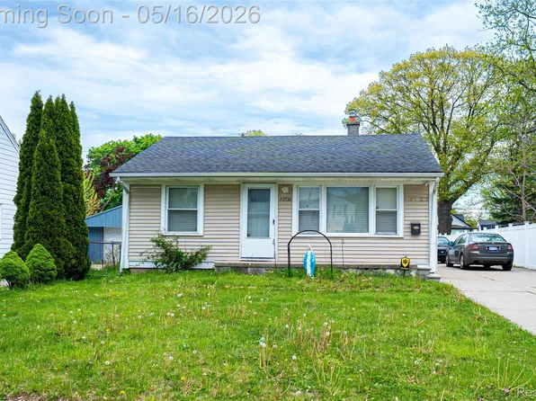 26536 Palmer Blvd, Madison Heights, MI 48071