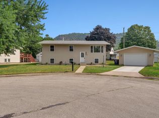 1965 28th St S, La Crosse, WI 54601