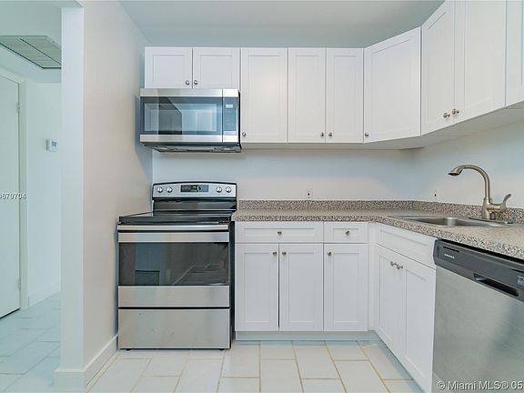 4th image of 20301 W Country Club Dr APT 525C