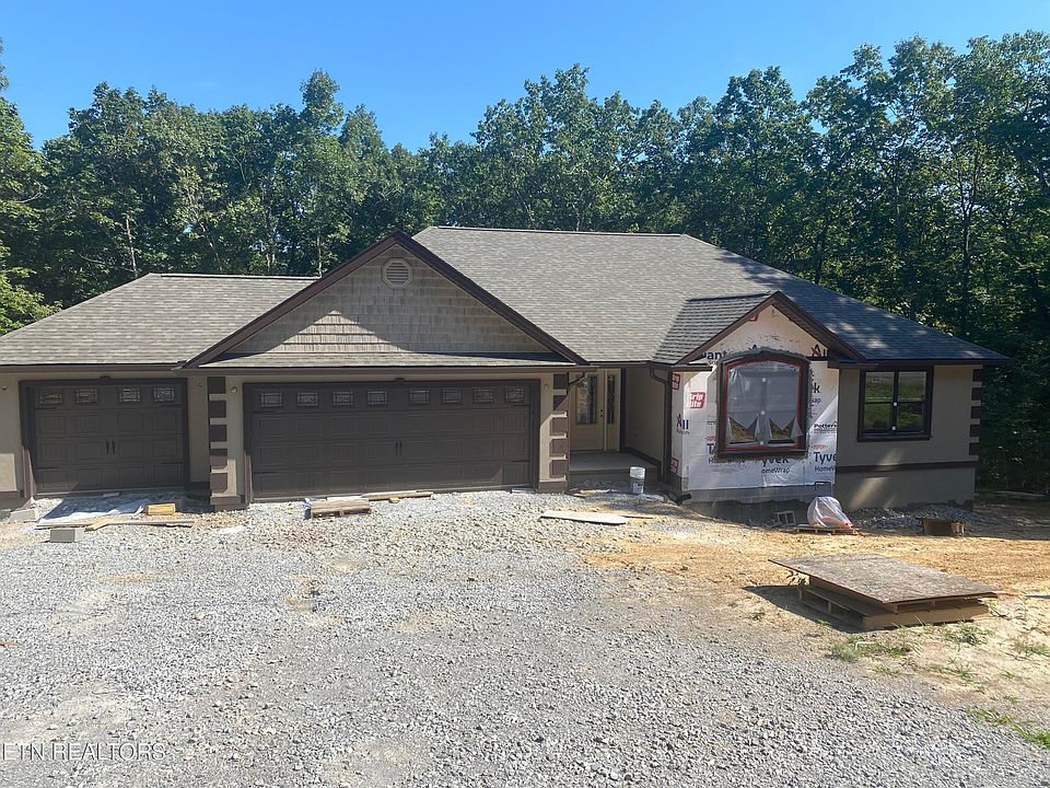 1st image of 230 Albemarle Cir
