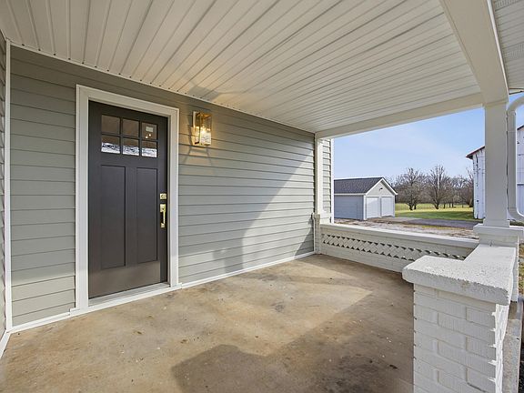 5th image of 881 New Lair Rd