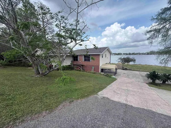 8174 False River Rd, Oscar, LA 70762