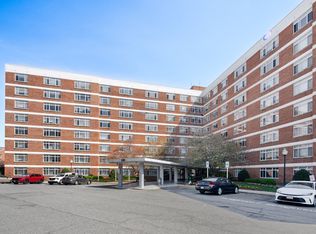Dominion Towers, Arlington, VA 22204
