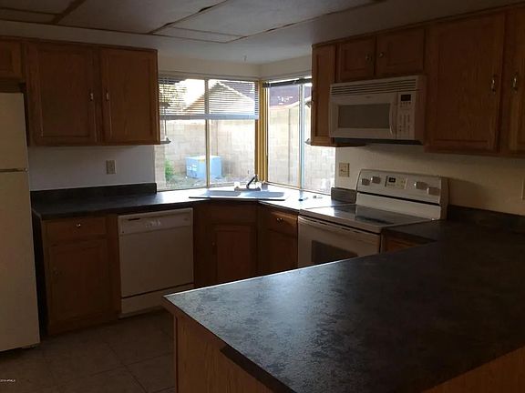5th image of 9422 N 49th Ave