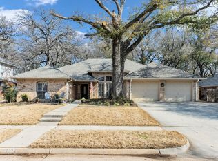 2620 Surrey Woods Rd, Flower Mound, TX 75028