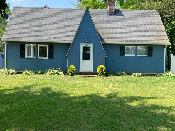 N1011 Tombeau Rd, Genoa City, WI 53128