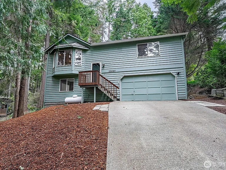 22445 Sunridge Way NE — Photo 1
