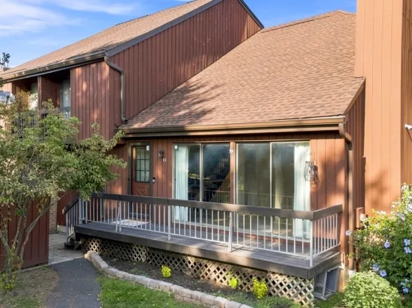25 Bloomingdale Dr #2C, Hillsborough Twp., NJ 08844