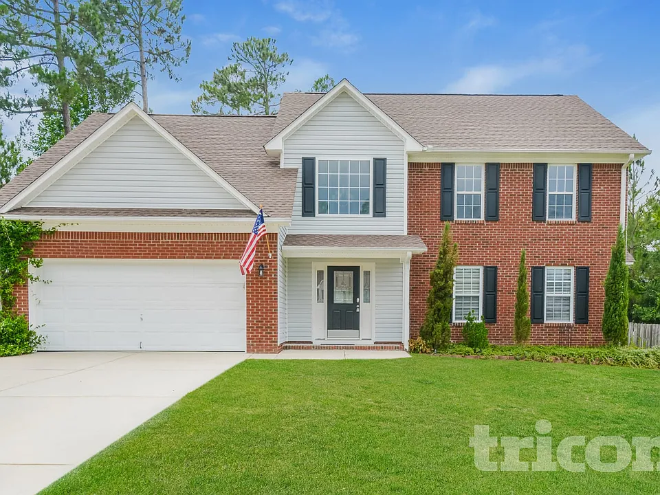 82 Hester Pl