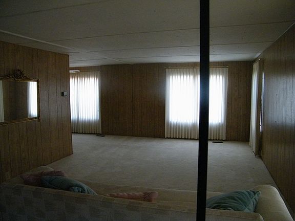 3rd image of 1709 NE 78th St