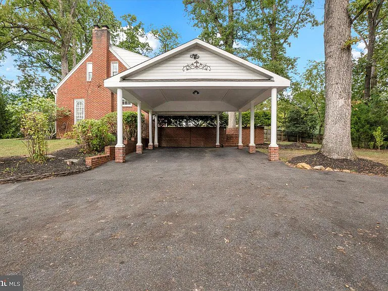 1903 Kirby Rd — Photo 36