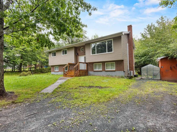 7 Jackson Dr, Wellington, NS B2T 1J4