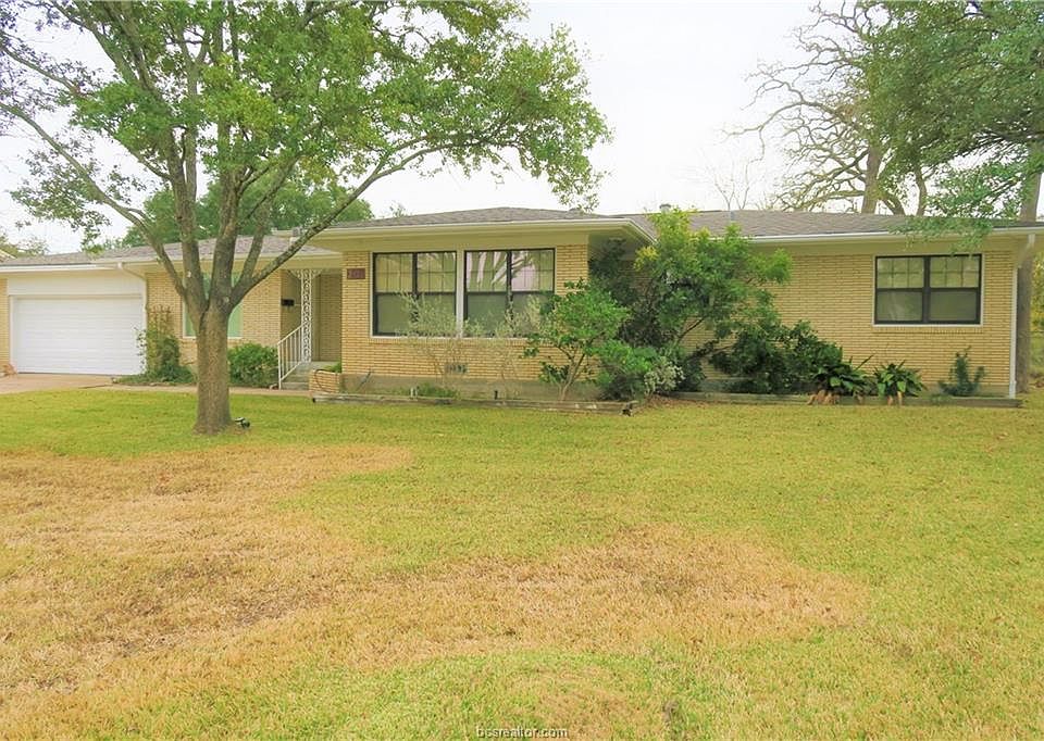 1st image of 201 Greenway Dr