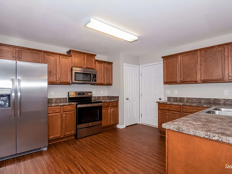 3318 Victoria Brook Ln — Photo 4