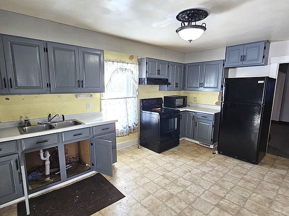 4th image of 3884 Old Stone Rd