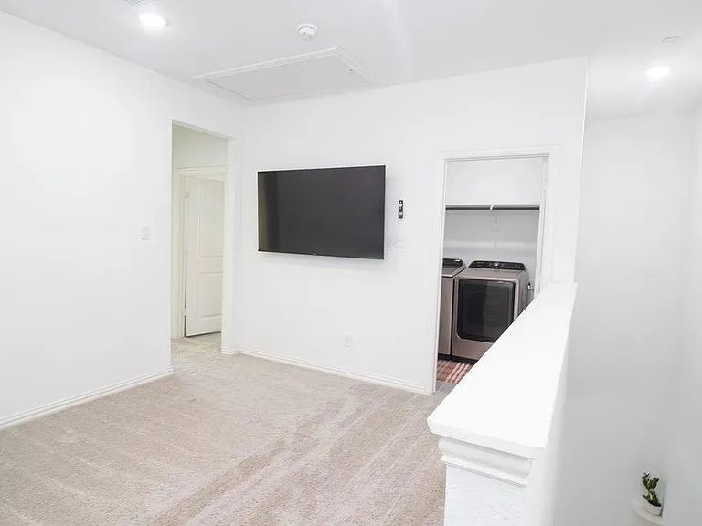 9923 Schramm St — Photo 10