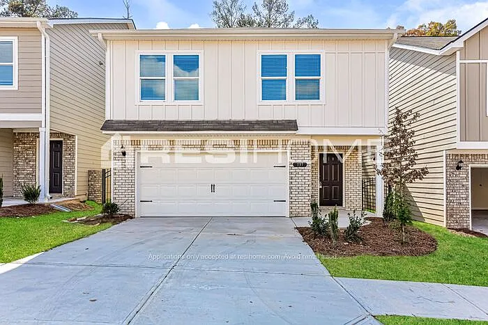 137 Wellbrook Ct NE — Photo 1