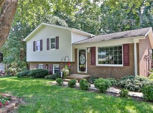 282 Oak Ridge Dr, Mount Airy, NC 27030
