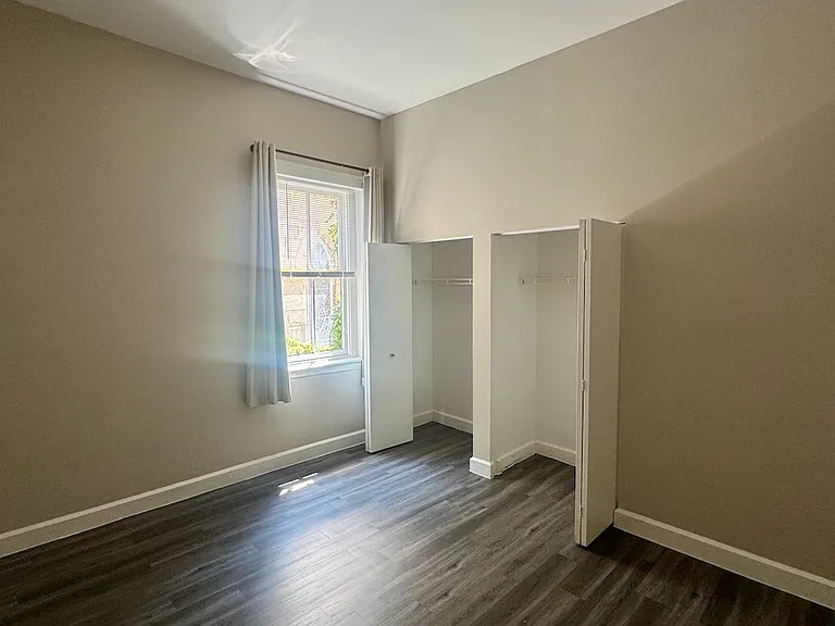 14 E Chase St #203 — Photo 9