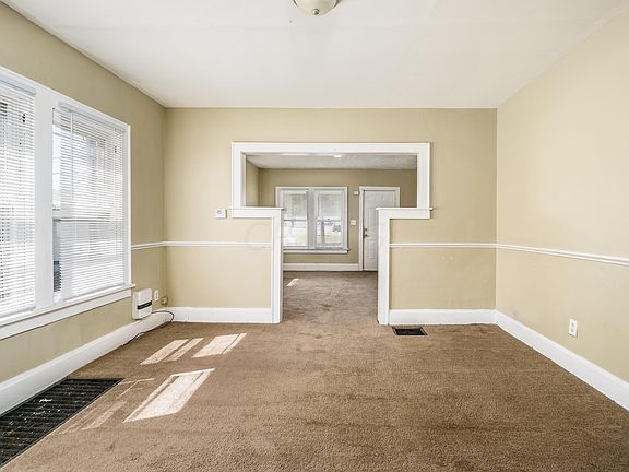 5th image of 1585-1587 Mooberry St