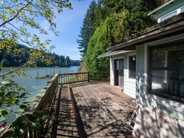 909 N Tenmile Lk, Lakeside, OR 97449