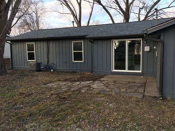 5th image of 1412 W Sunset Dr