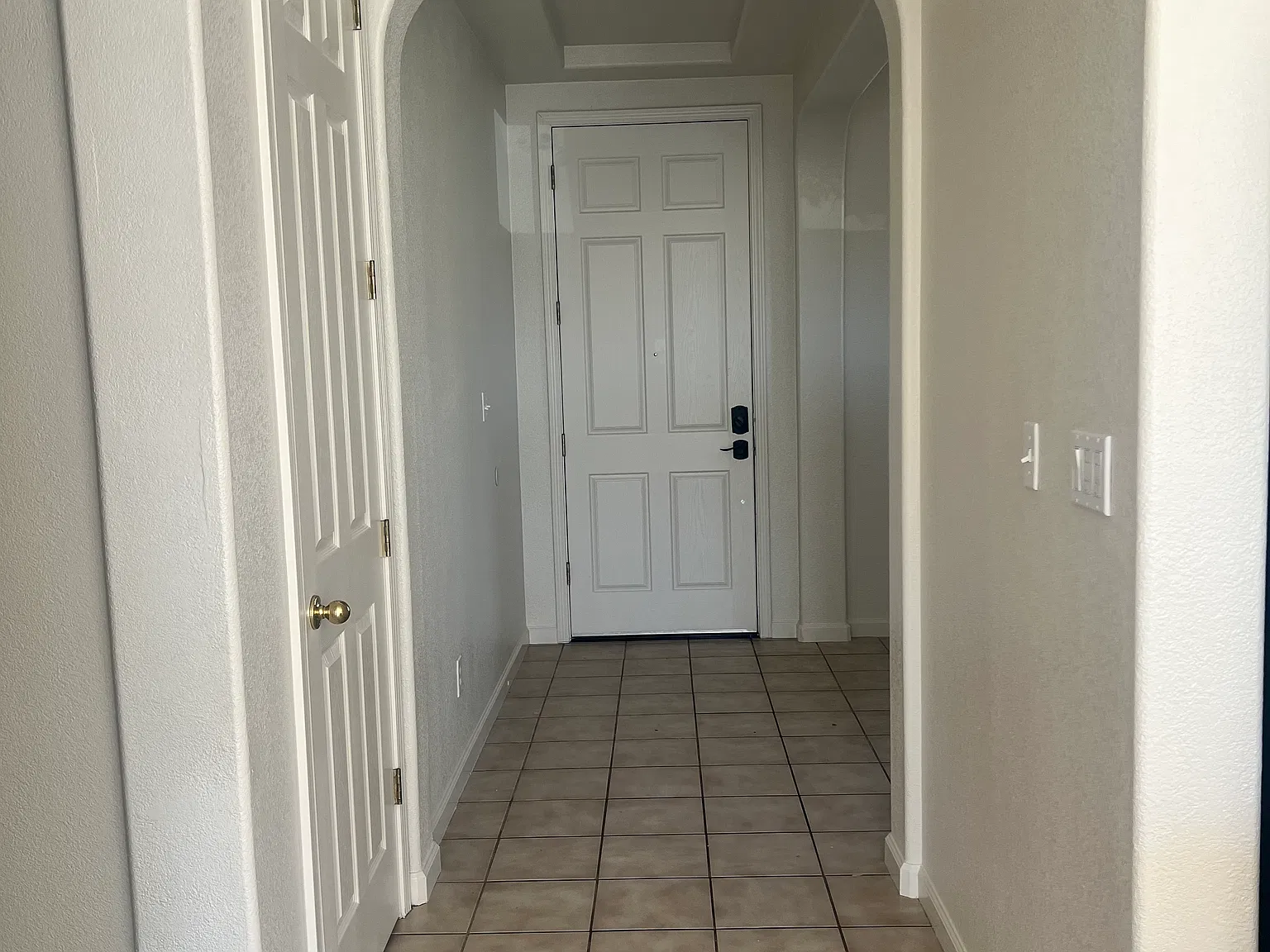 3 bed, 1680 sqft, $2,300 — Photo 2