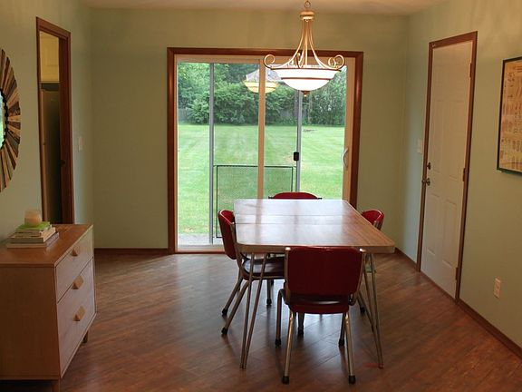 5th image of 806 Lynwood Dr