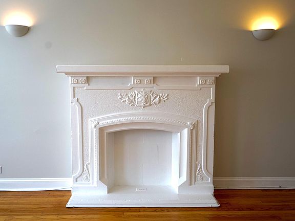 5th image of 3628 W Dickens Ave APT 2