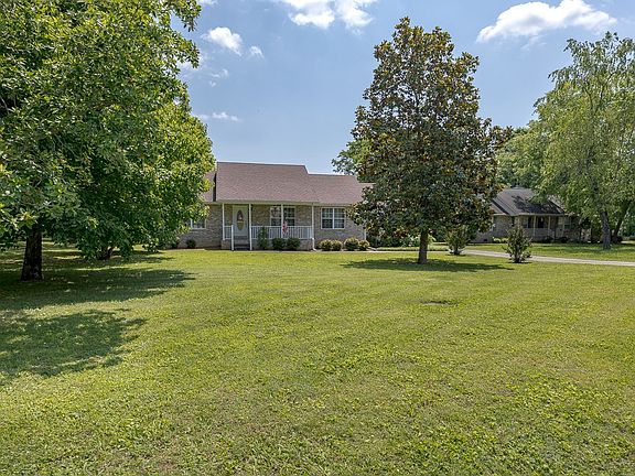 2nd image of 1077 Kathryn Rd