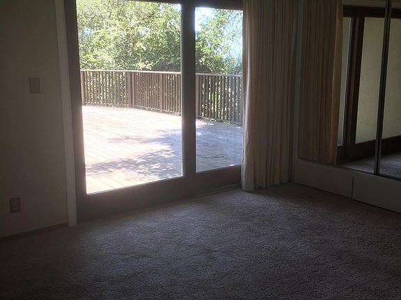 3rd image of 581 Hacienda Dr