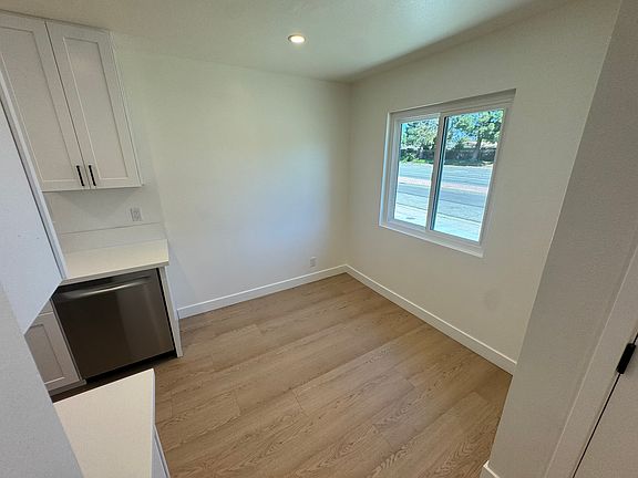 5th image of 1421 Sequoia Ave