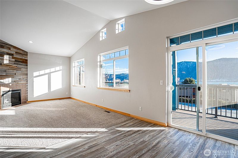 5th image of 744 Wapato Way #A