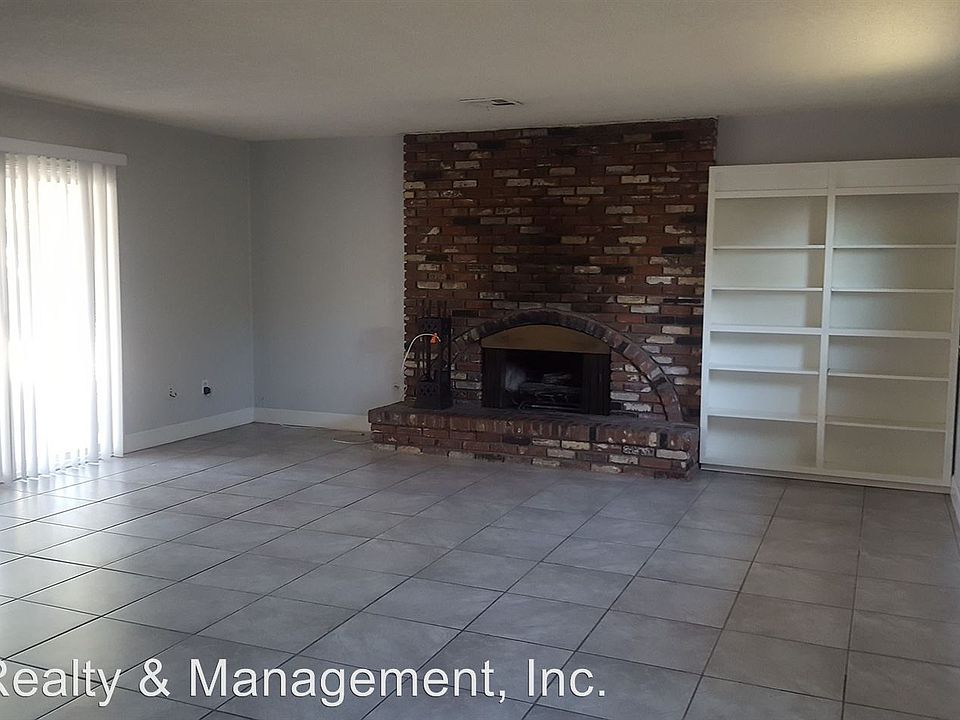 1st image of 7971 Aster Cir