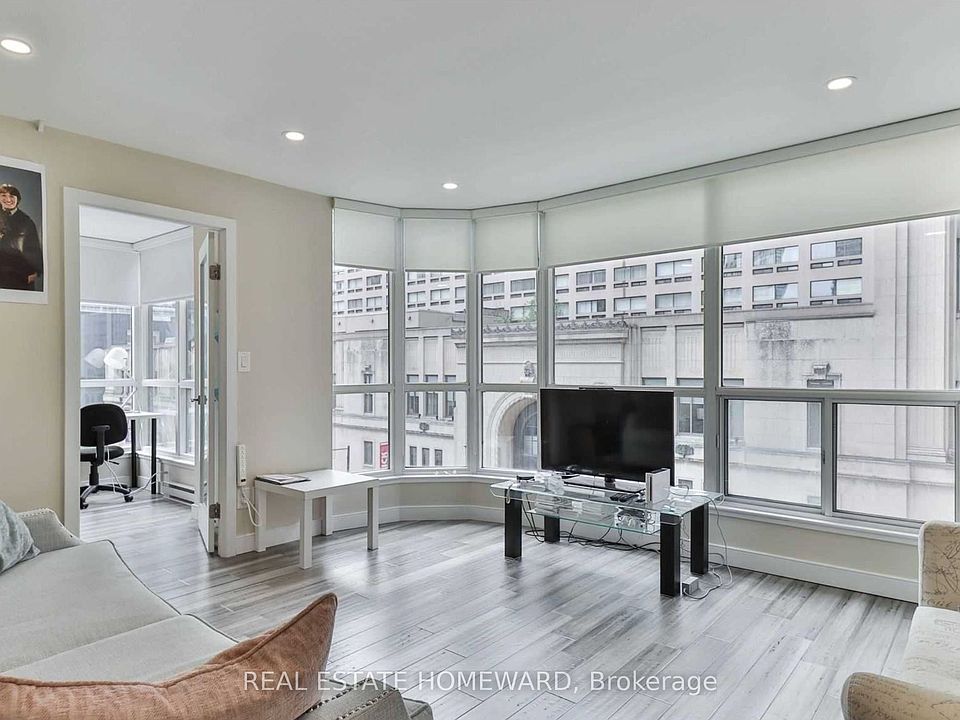 1st image of 7 Carlton St Unit 406
