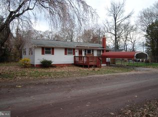 59 Juanita Ln, Colonial Beach, VA 22443