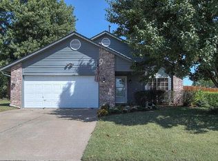 2300 W Ocala St, Broken Arrow, OK 74011