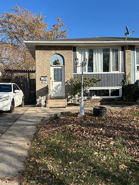 1st image of 12 Deborah Ct