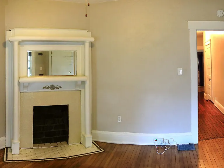1323 Beach Ave #1 — Photo 15